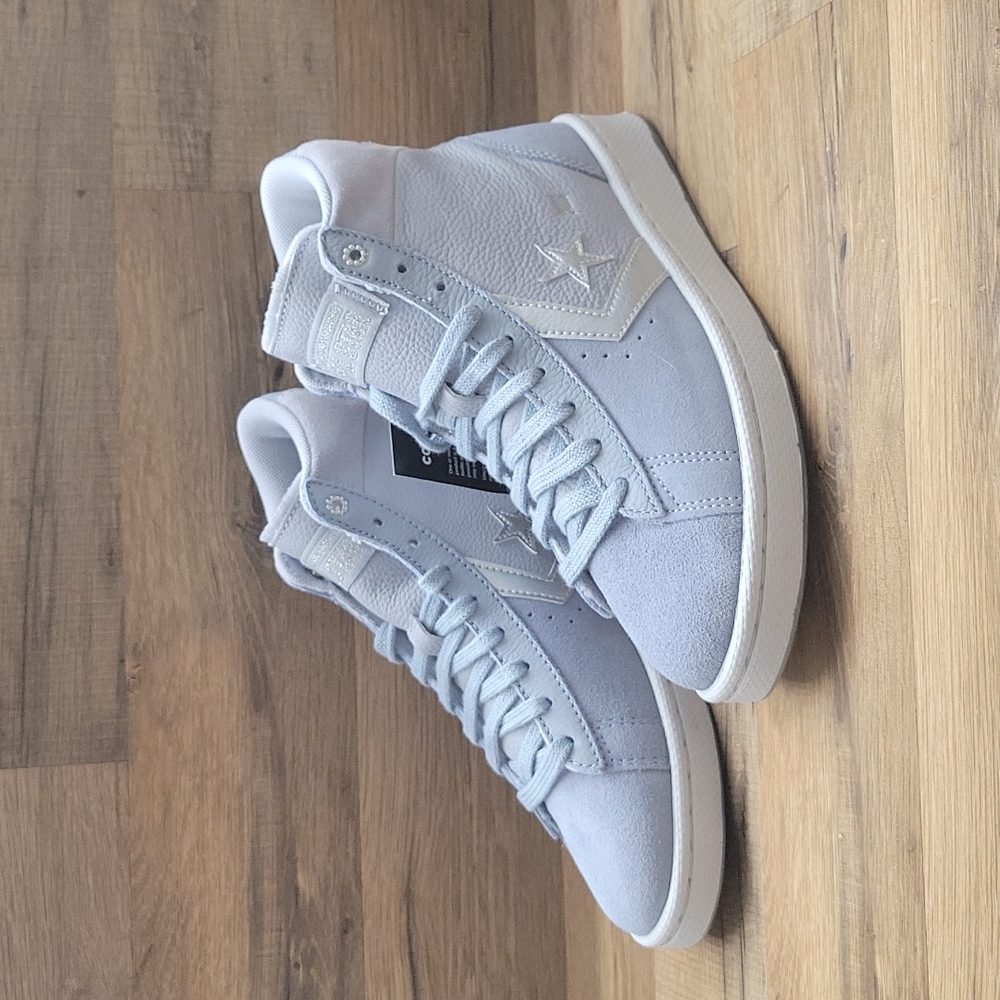 Converse Women's Light Gray High-Top Athletic Shoes